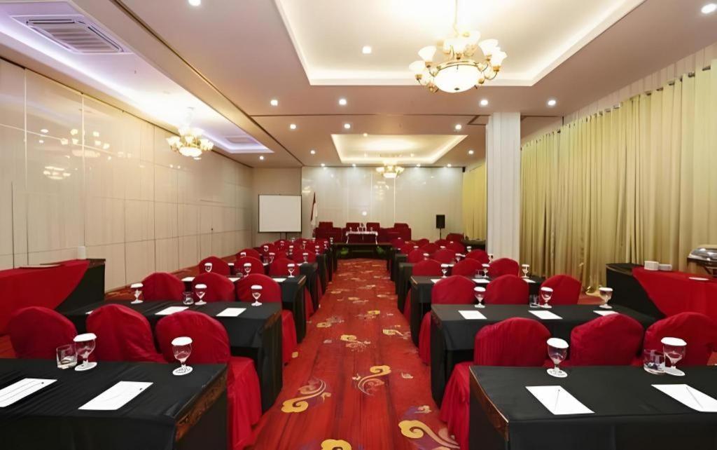 Sindoro Hotel Cilacap By Conary Dış mekan fotoğraf